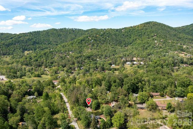 34 Wolfe Cove Road, Asheville, NC 28804