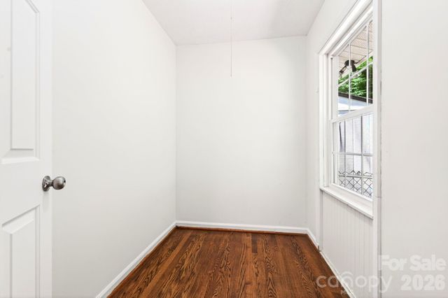 34 Wolfe Cove Road, Asheville, NC 28804