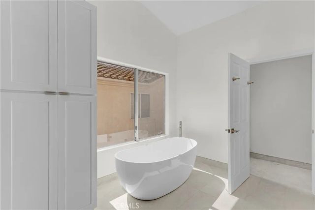 23234 Valerio, West Hills, CA 91307