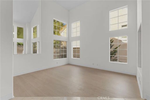 23234 Valerio, West Hills, CA 91307