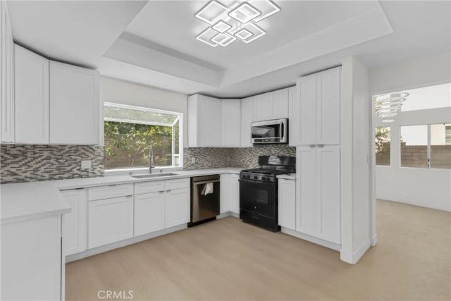23234 Valerio, West Hills, CA 91307