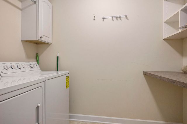 260 Round Hill Road, Oshtemo Twp, MI 49009