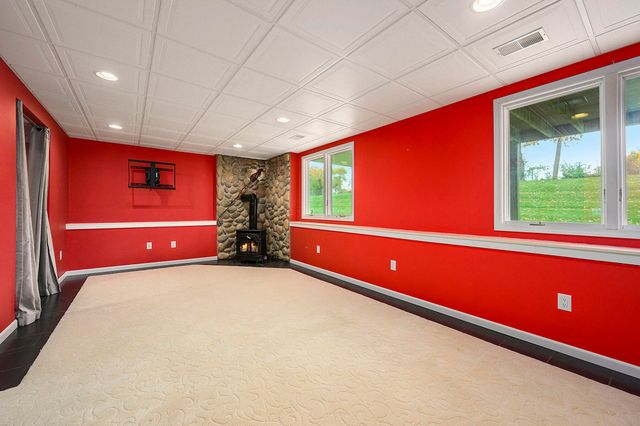 260 Round Hill Road, Oshtemo Twp, MI 49009