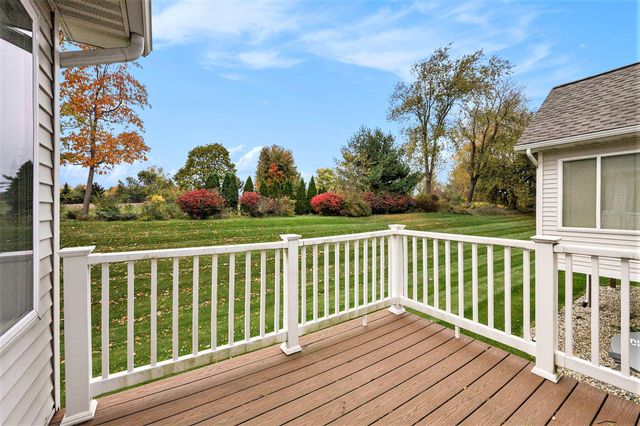 260 Round Hill Road, Oshtemo Twp, MI 49009