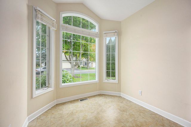 260 Round Hill Road, Oshtemo Twp, MI 49009