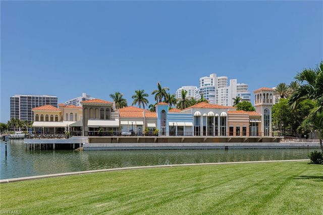 250 Park Shore DR # 302, Naples, FL 34103