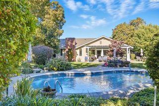 1119 S Highland Pl, Kennewick, WA 99337