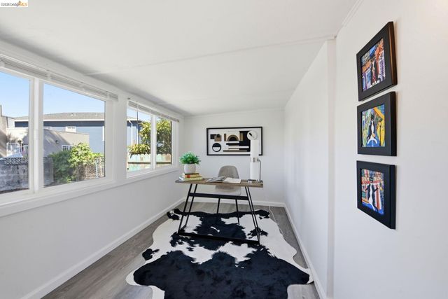 3007 Bona St, Oakland, CA 94601