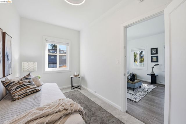 3007 Bona St, Oakland, CA 94601