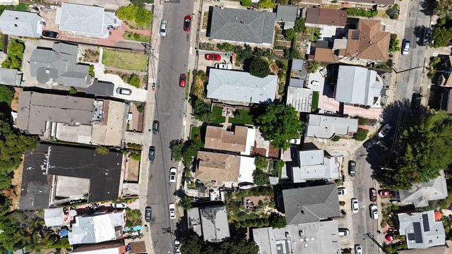 3007 Bona St, Oakland, CA 94601