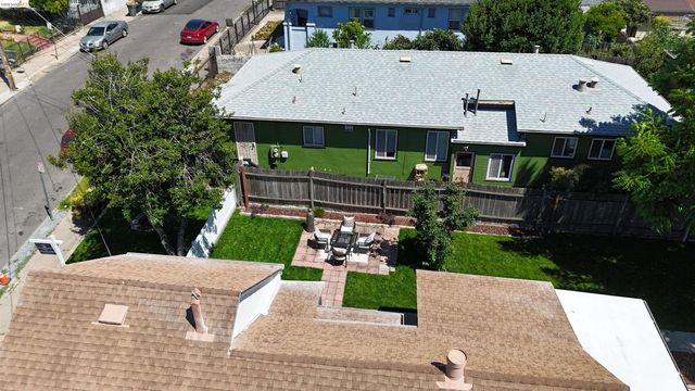 3007 Bona St, Oakland, CA 94601