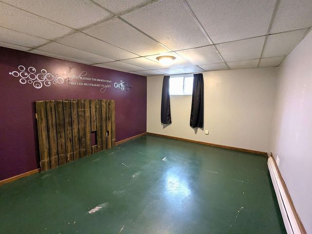 301 6th St NE, Mohall, ND 58761