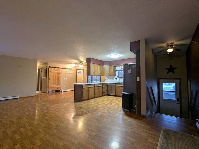 301 6th St NE, Mohall, ND 58761