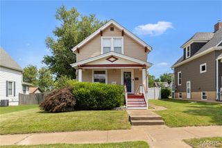7033 Pernod Avenue, St Louis, MO 63139