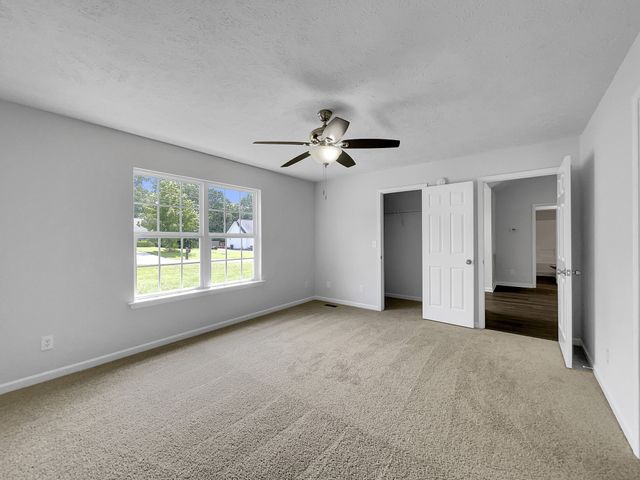336 Royal Garden Dr, Murfreesboro, TN 37130
