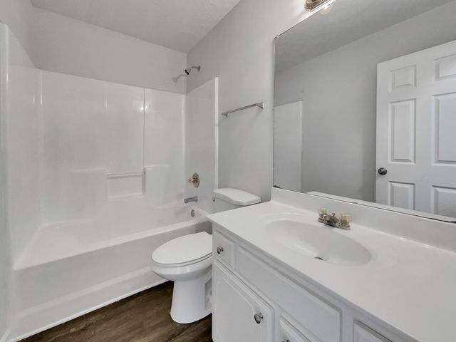 336 Royal Garden Dr, Murfreesboro, TN 37130