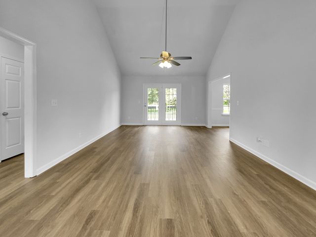 336 Royal Garden Dr, Murfreesboro, TN 37130