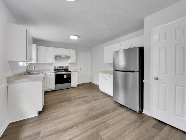 336 Royal Garden Dr, Murfreesboro, TN 37130