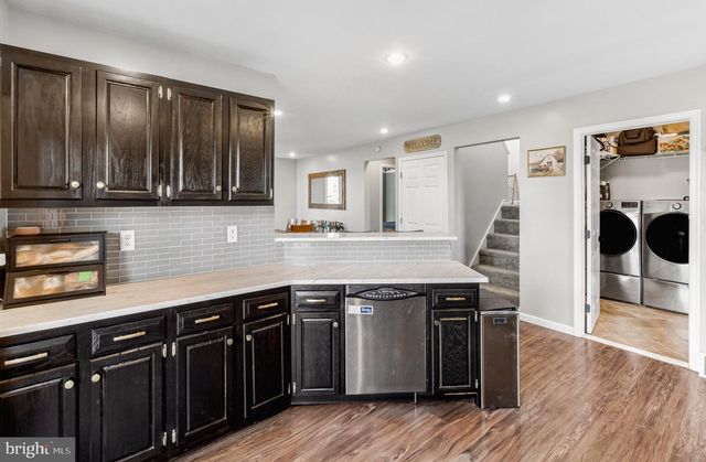 1100 STATION AVE, Gloucester City, NJ 08030
