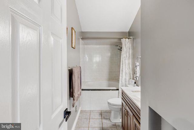 1100 STATION AVE, Gloucester City, NJ 08030