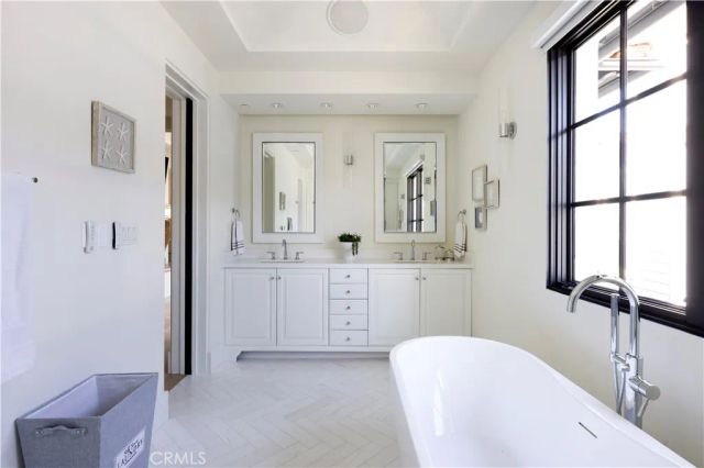 260 Evening Canyon Road, Corona Del Mar, CA 92625