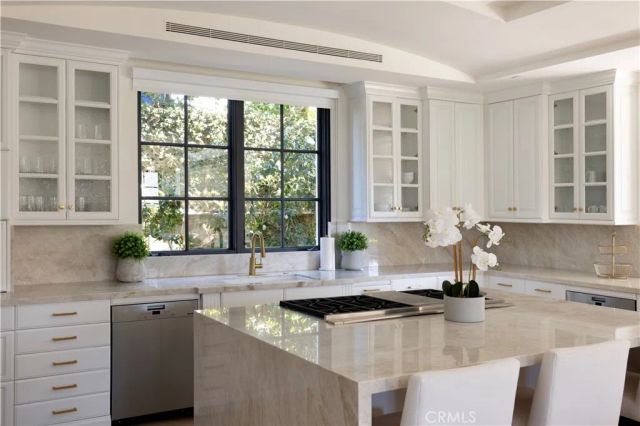 260 Evening Canyon Road, Corona Del Mar, CA 92625