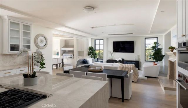 260 Evening Canyon Road, Corona Del Mar, CA 92625