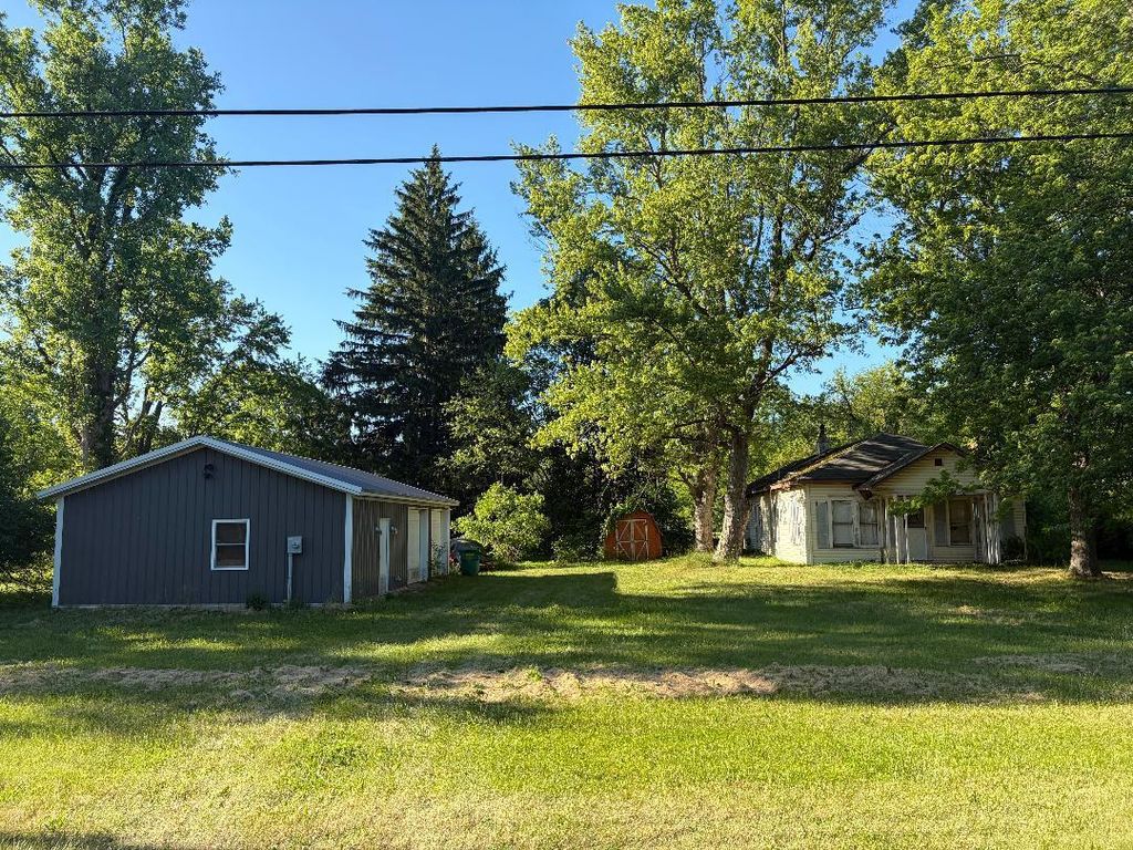 203 Stateline Road, Niles Twp, MI 49120