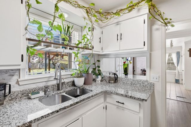 884 WRENWOOD ST, Memphis, TN 38122