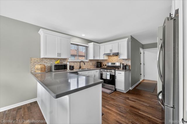 40365 La Grange Drive, Sterling Heights, MI 48313