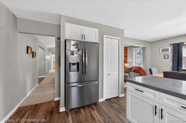 40365 La Grange Drive, Sterling Heights, MI 48313