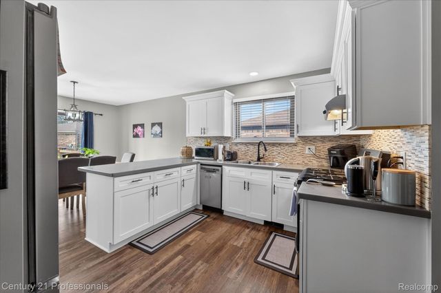 40365 La Grange Drive, Sterling Heights, MI 48313