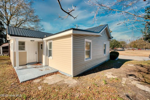 4313 Wallace Street, Farmville, NC 27828