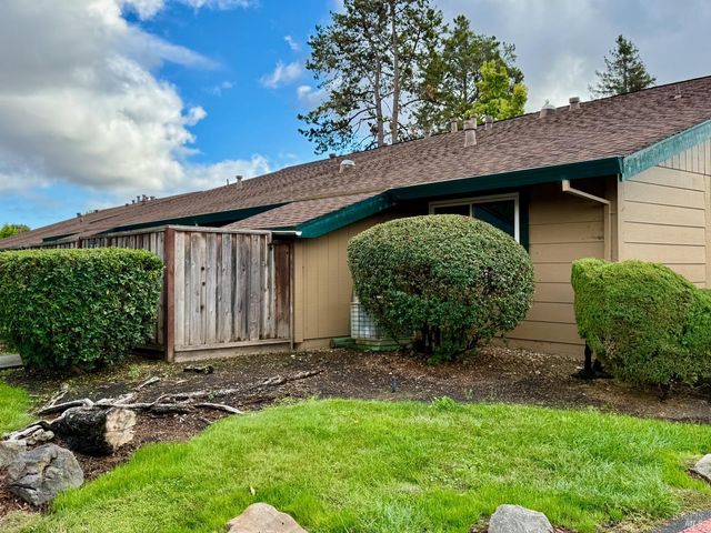 293 Lincoln Ave, Cotati, CA 94931