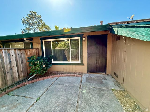 293 Lincoln Ave, Cotati, CA 94931