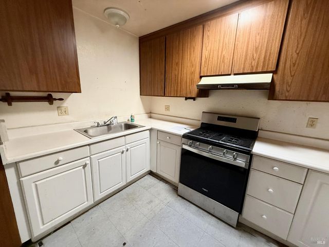 293 Lincoln Ave, Cotati, CA 94931