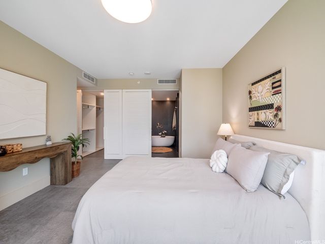 1108 Auahi Street 1906, Honolulu, HI 96814