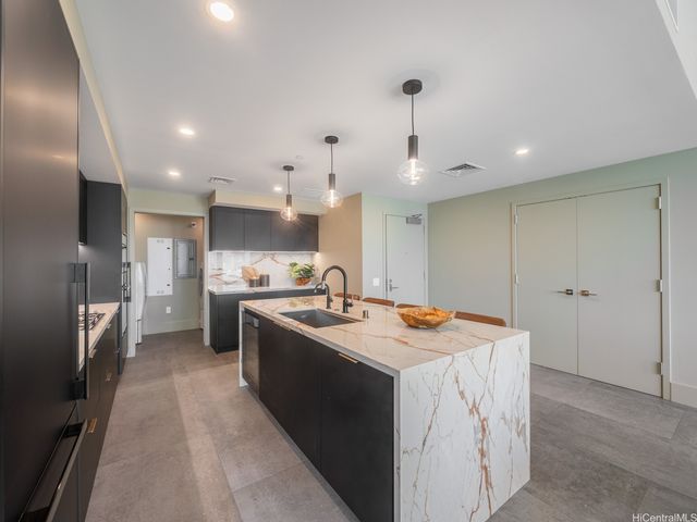 1108 Auahi Street 1906, Honolulu, HI 96814