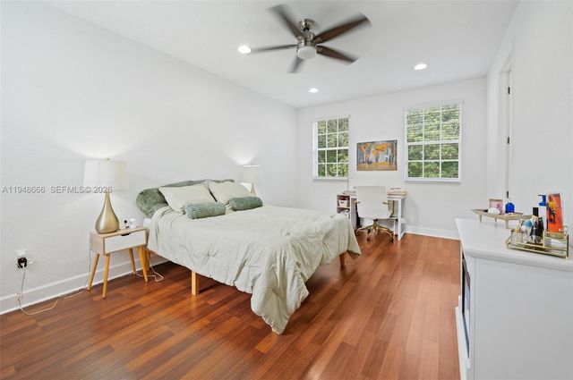 622 SW 147th Ter 1, Pembroke Pines, FL 33027