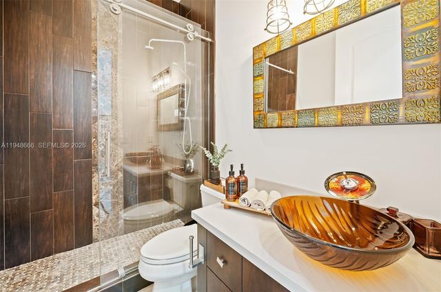 622 SW 147th Ter 1, Pembroke Pines, FL 33027