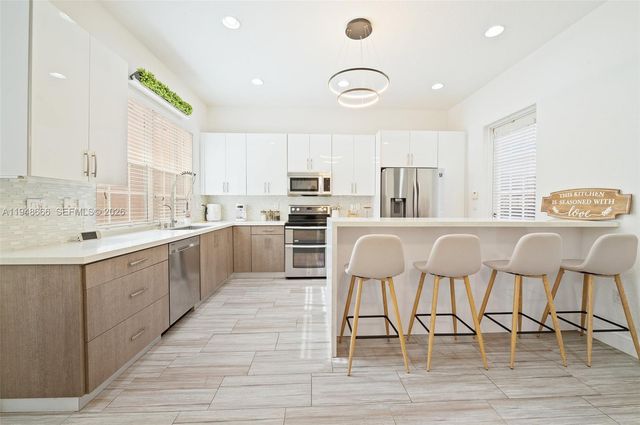 622 SW 147th Ter 1, Pembroke Pines, FL 33027