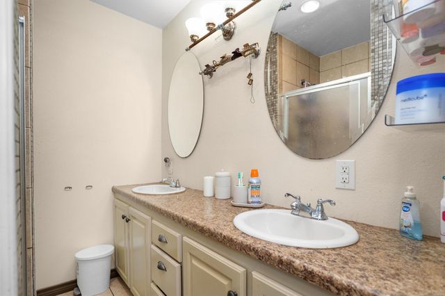 327 J And H Lane, Nacogdoches, TX 75964