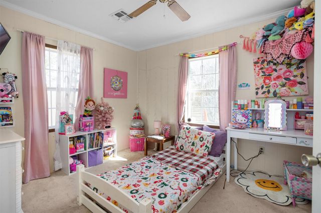 327 J And H Lane, Nacogdoches, TX 75964