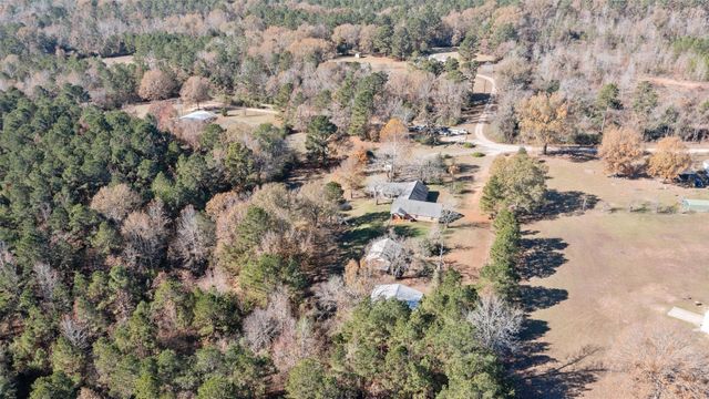 327 J And H Lane, Nacogdoches, TX 75964