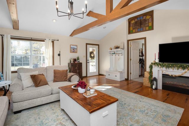 327 J And H Lane, Nacogdoches, TX 75964