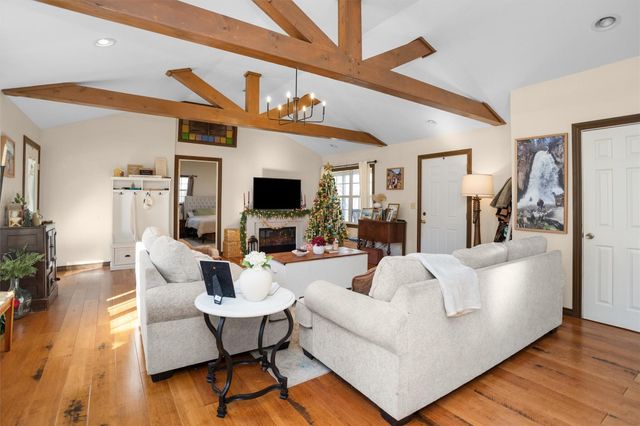 327 J And H Lane, Nacogdoches, TX 75964