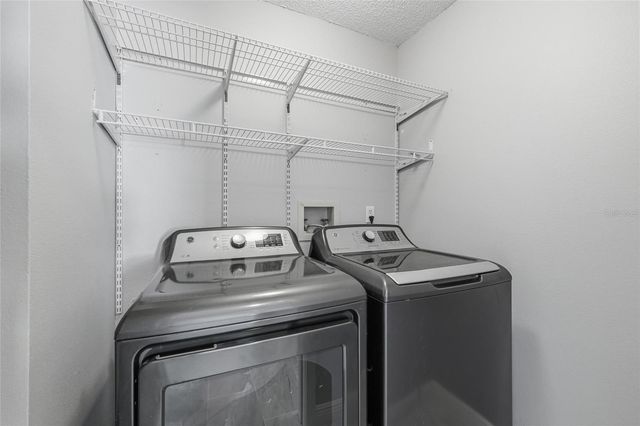 3962 MERMOOR DRIVE, Palm Harbor, FL 34685