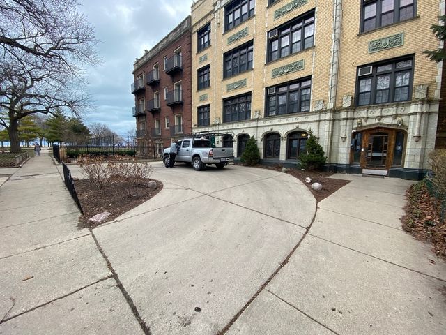 1127 W FARWELL Avenue 105, Chicago, IL 60626