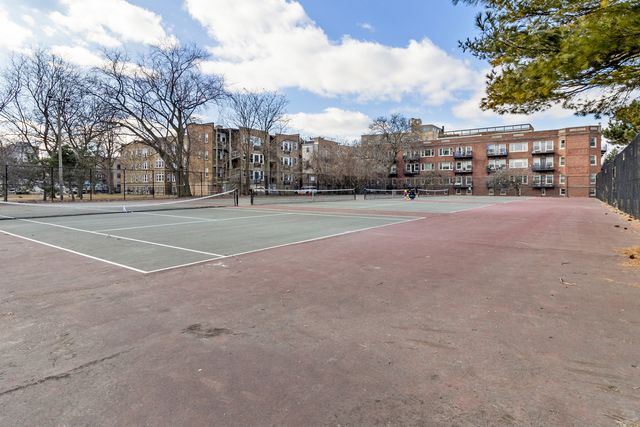 1127 W FARWELL Avenue 105, Chicago, IL 60626