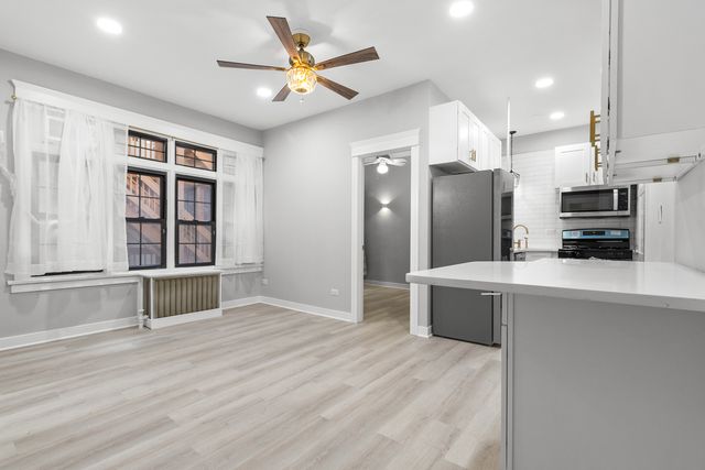 1127 W FARWELL Avenue 105, Chicago, IL 60626